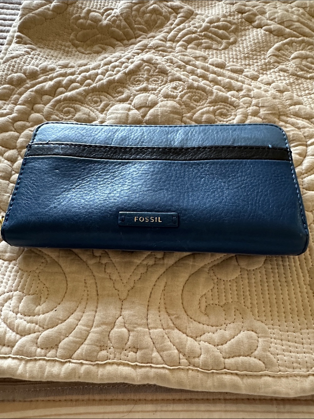Fossil Navy and Black Leather Zip-Around Card Holder my
